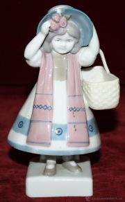 Antigüedades: FIGURA EN PORCELANA CHECA DE APROXIMADAMENTE 1940